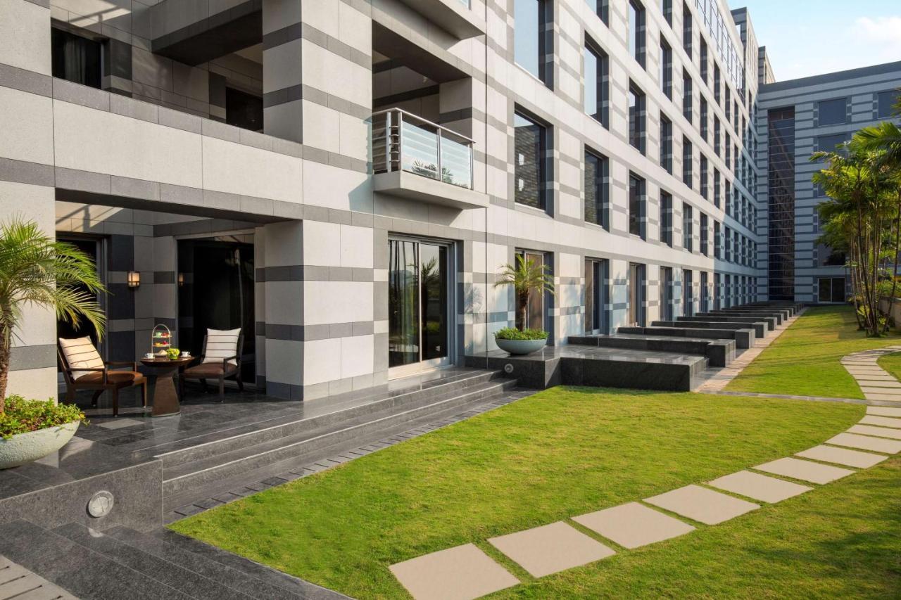 Grand Hyatt Mumbai Hotel&Residences Bagian luar foto The Park, Hyderabad