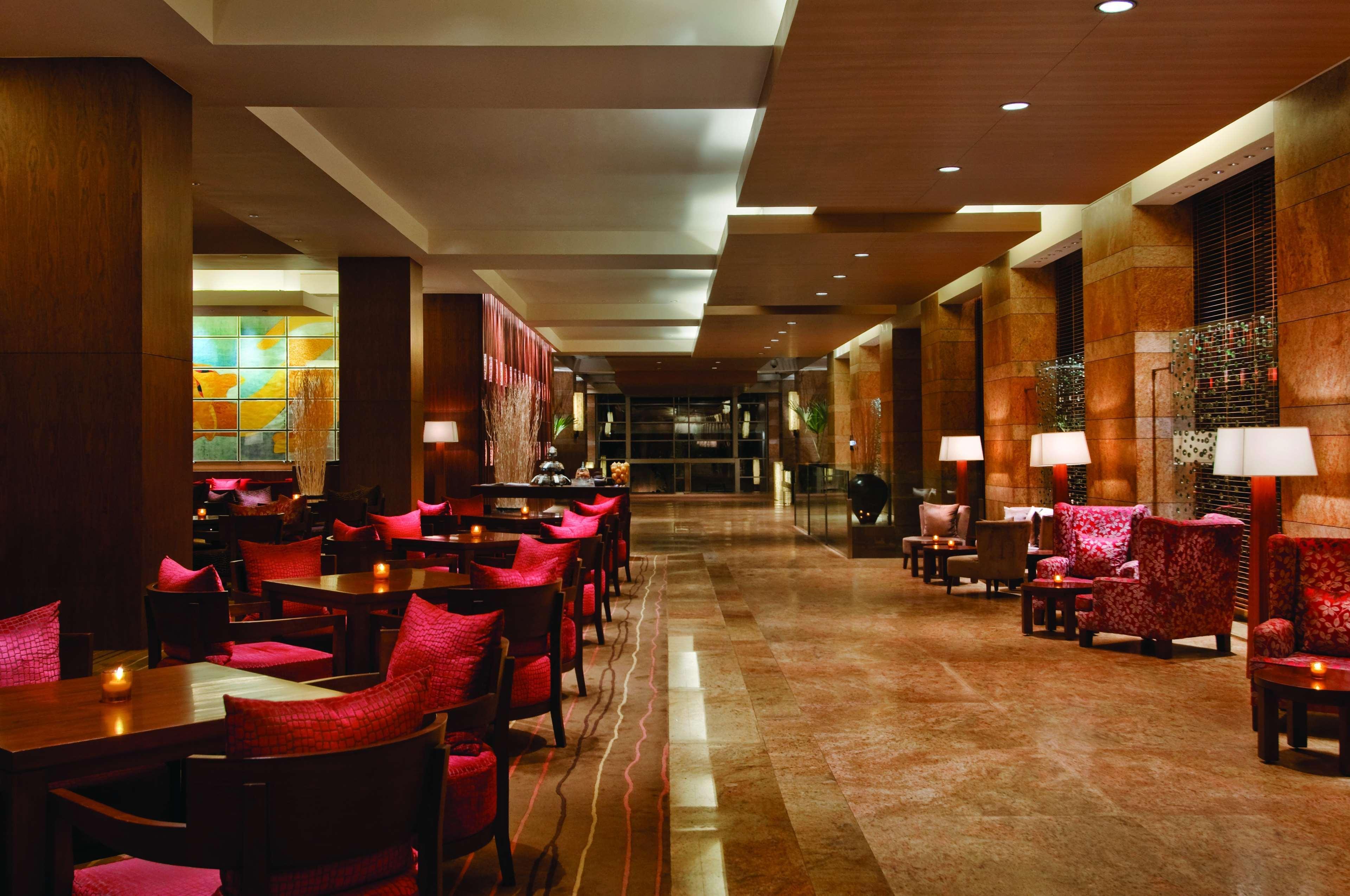 Grand Hyatt Mumbai Hotel&Residences Bagian luar foto Lobby