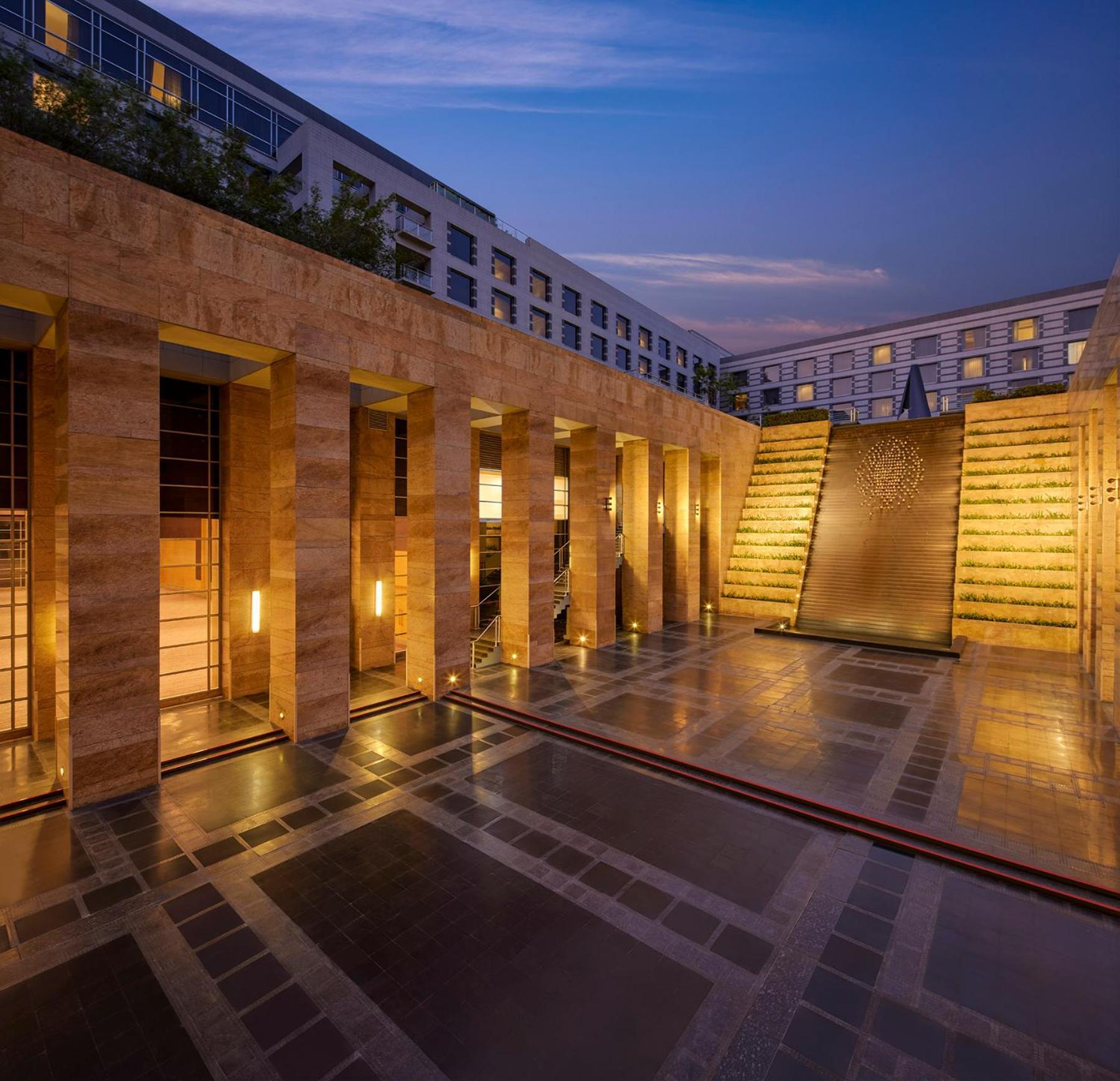 Grand Hyatt Mumbai Hotel&Residences Bagian luar foto The courtyard of the National Museum of the Republic of China